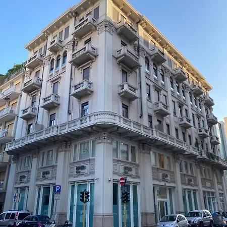 Apartment Berga Exclusive 4 Bari